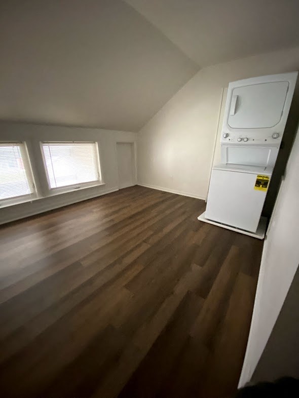 Governors Square Apartments - Bonus room with Laundry Center (Washer/Dryer) / Wood-grain vinyl plank flooring
