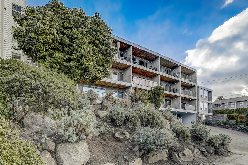 the building where the apartment is located