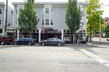 709 East Pike Street Studio-1 Bed Apartment for Rent - Photo Gallery 4