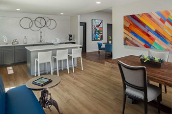 1855 Boulevard De Province Studio-2 Beds Apartment for Rent - Photo Gallery 4