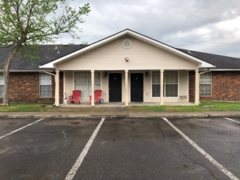 2824 S Burnside Ave 1-4 Beds Apartment for Rent - Photo Gallery 3
