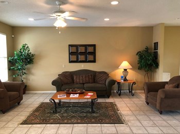 2824 S Burnside Ave 1-4 Beds Apartment for Rent - Photo Gallery 6