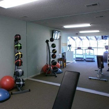 Fitness Center - Photo Gallery 11