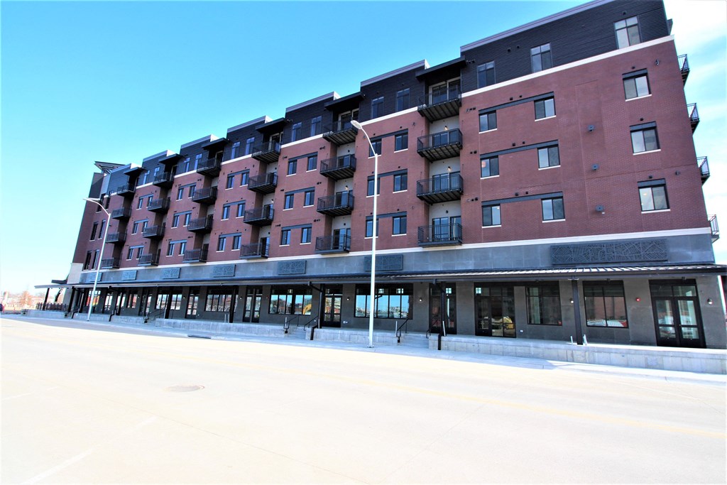 Mix-Use Commercial/Residential