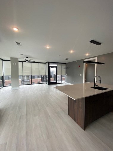 109 South Canopy Street Studio-3 Beds Apartment for Rent