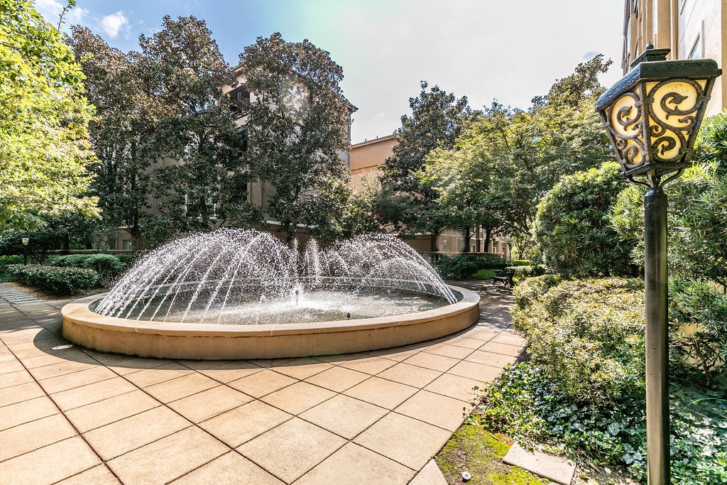 Fountain at 1401 West Paces, Atlanta, GA