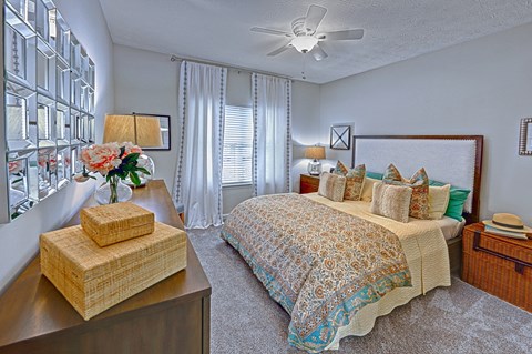 model bedroom 1