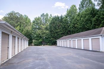storage units available