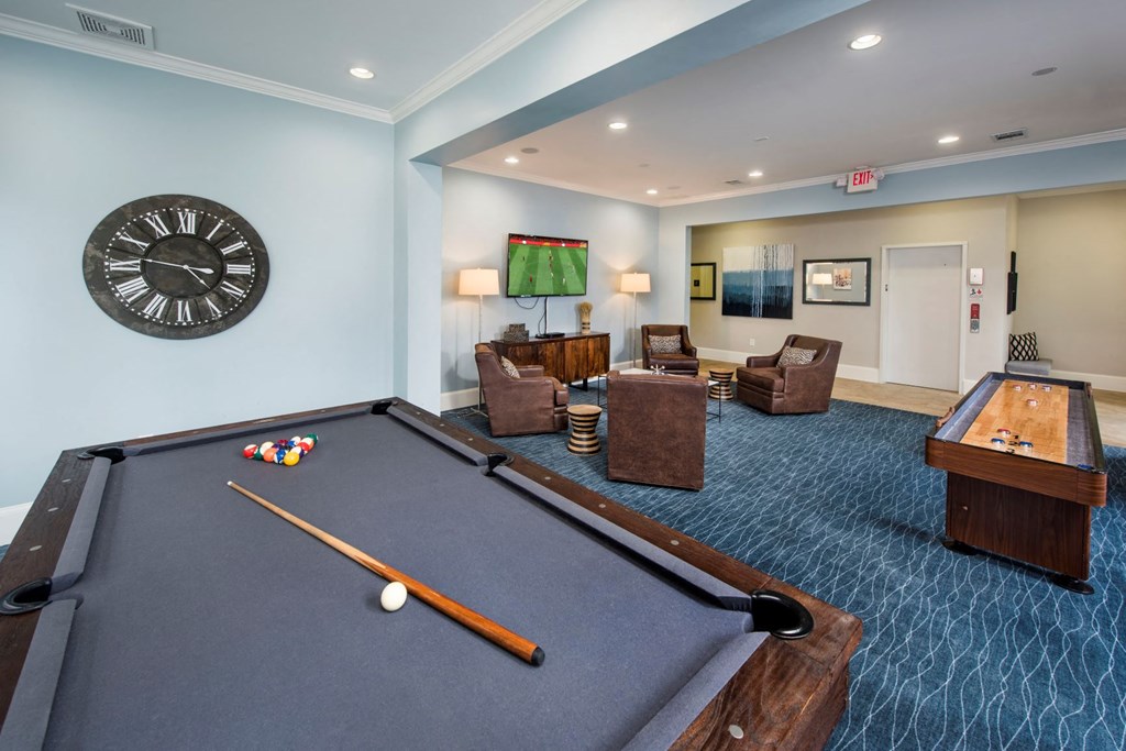 Resident Lounge and gameroom at The Pointe at Suwanee Station, Suwanee, Georgia