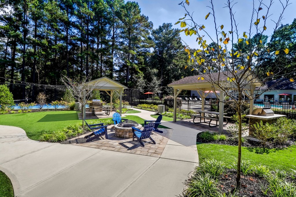 courtyard and firepit at Seven Pines, Alpharetta, GA