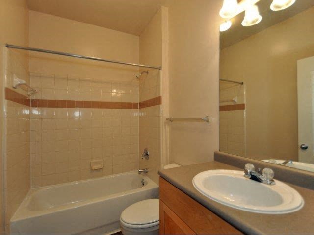 Bathroom With Bathtub at The Orleans of Decatur, Decatur