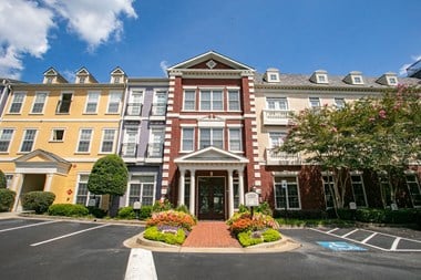 26000 Mill Creek Ave 1-2 Beds Apartment for Rent Photo Gallery 1