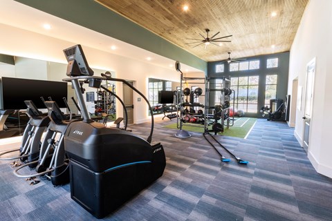 the gym at the monarch luxury apartments in des moinesaz