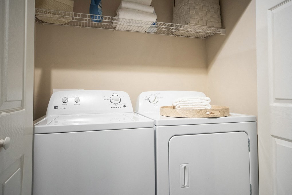 washer and dryer included