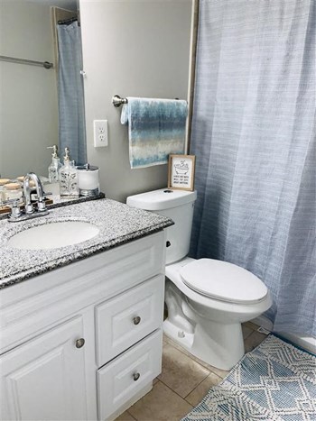 1376 Custer Ave SE 2-3 Beds Apartment for Rent - Photo Gallery 6