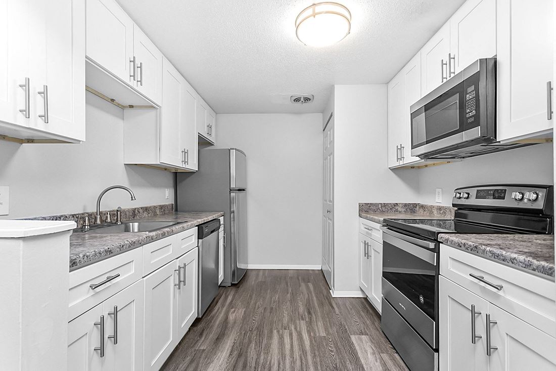 Gull Harbor Apartments photo