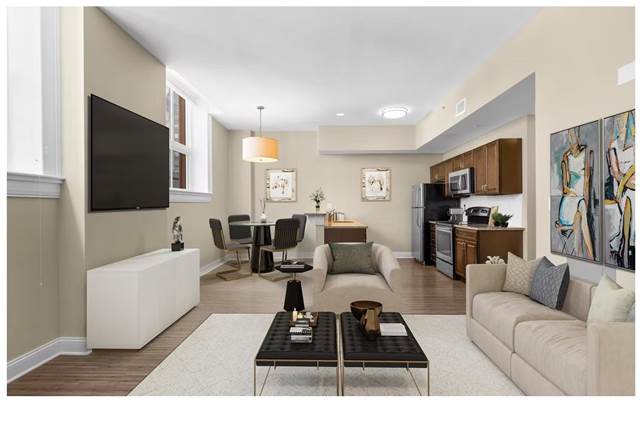 The Grand On Ann Uccello Apartments