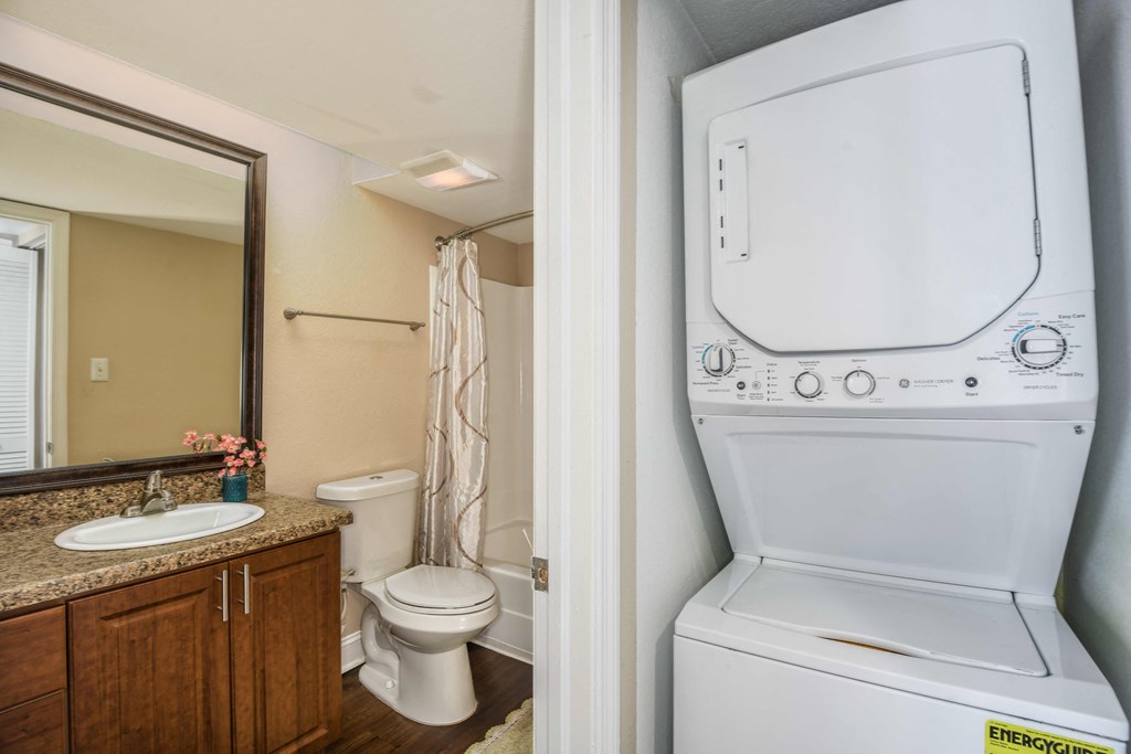 Bloomingdale Woods Apartments Valrico Florida Model Apartment Laundry Machines and Bathroom
