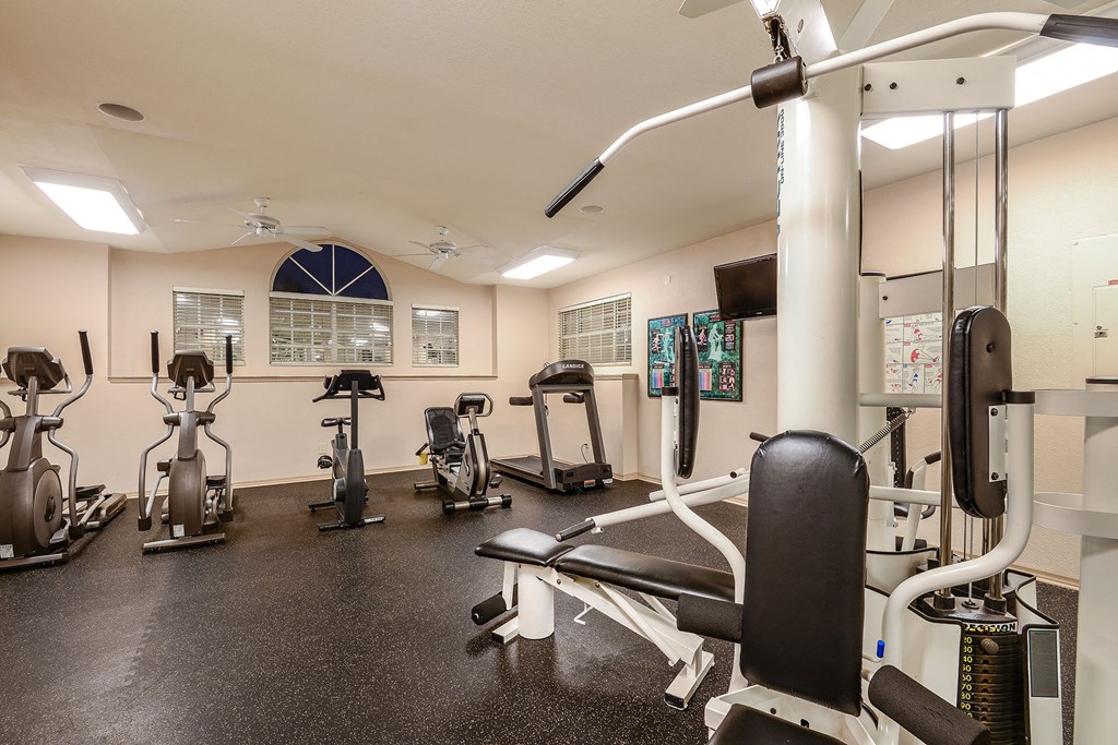 Colonial Pointe Apartments Orlando Florida Gym Fitness Center