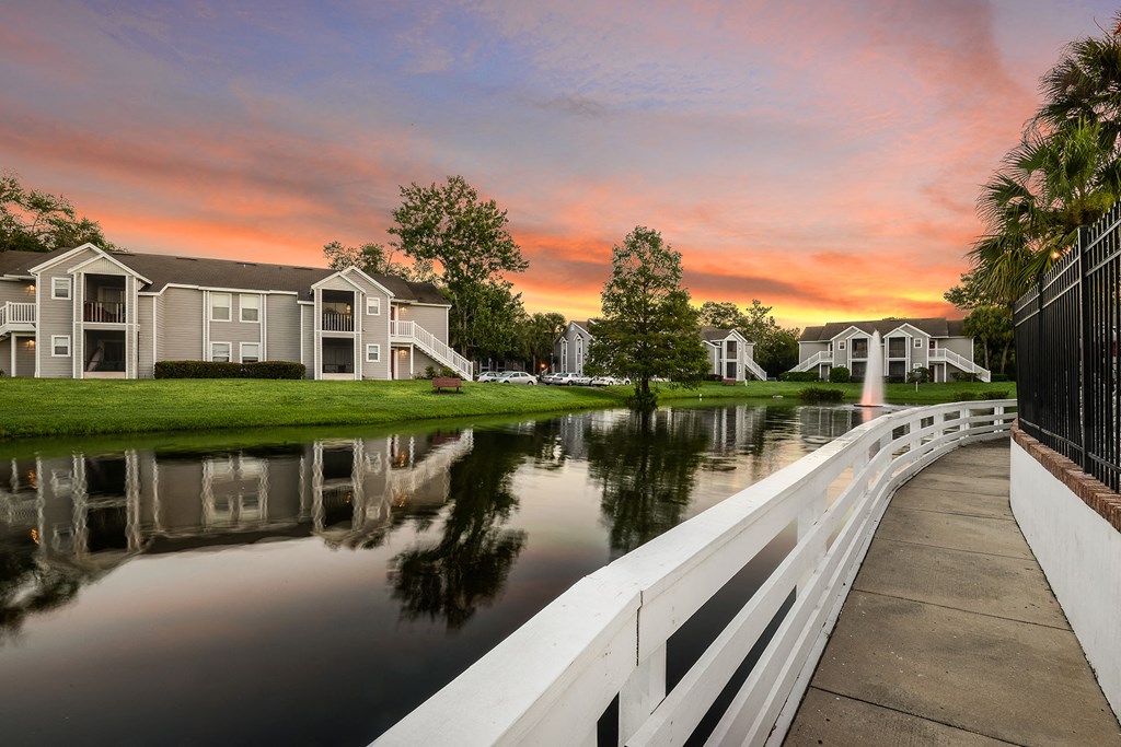 Colonial Pointe Apartments Orlando Florida Lake Sunset From Walkway
