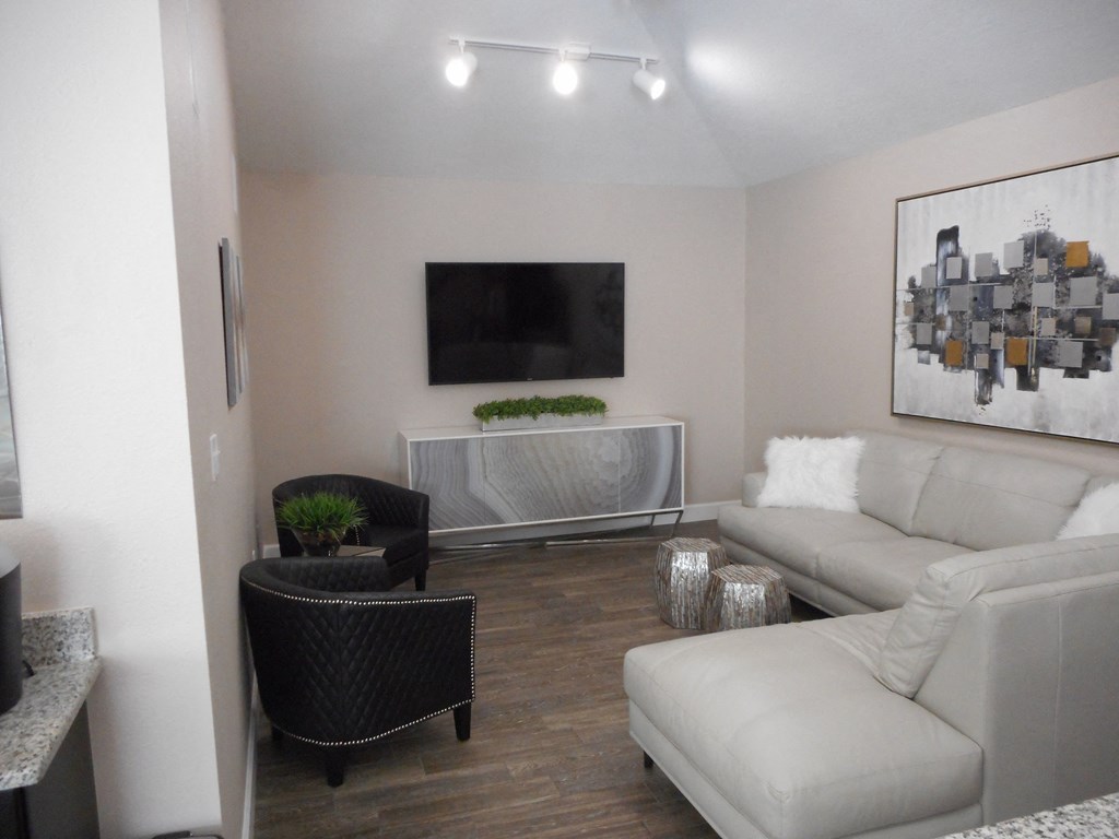 Timber Chase At Sarasota Bay