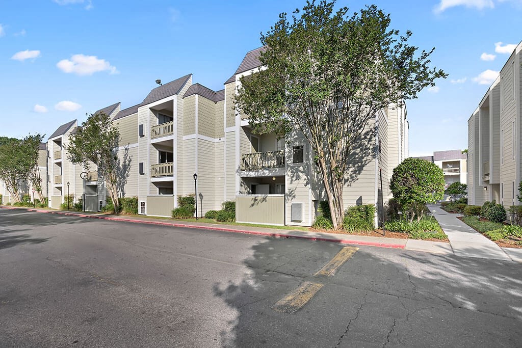 Exterior drive up view