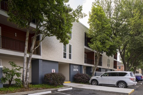 3320 Edenborn Ave 1-2 Beds Apartment for Rent