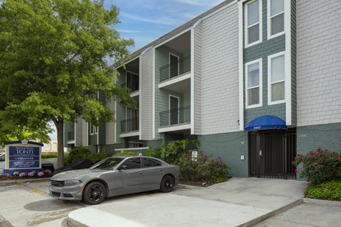 3540 N Arnoult Rd 1-2 Beds Apartment for Rent