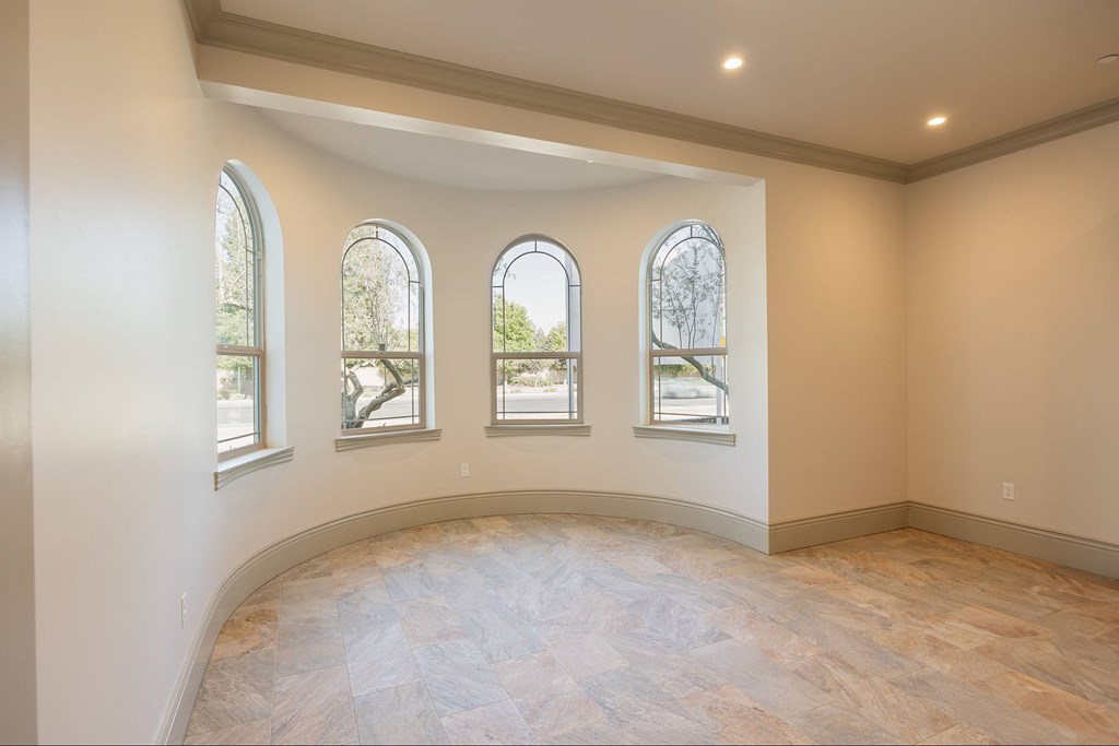 Unfurnished Living Area at The Villas at Ellis Manor, Fresno, 93720