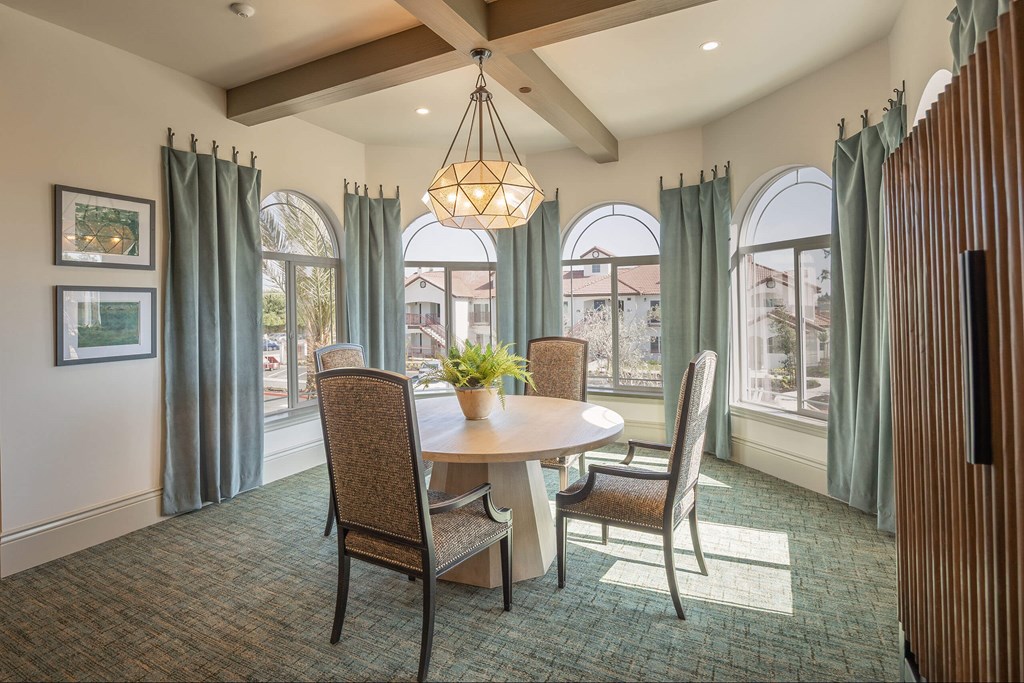 Dining Area at The Villas at Ellis Manor, California, 93720