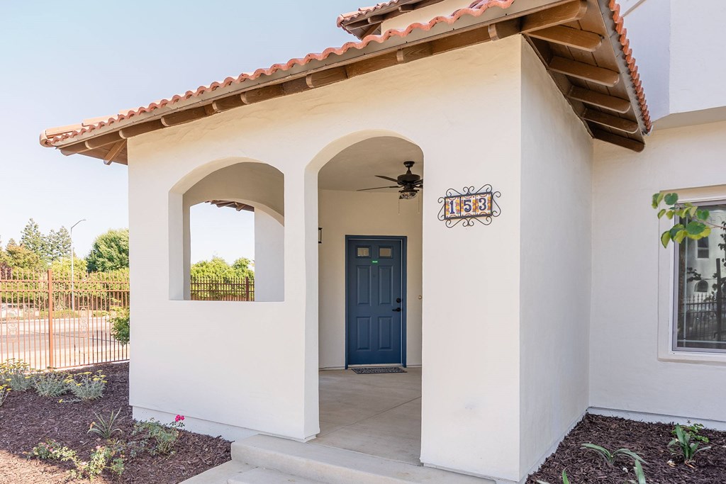 House Exterior at The Villas at Ellis Manor, Fresno California