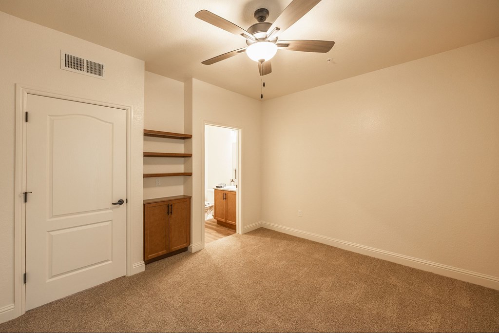 Plush Carpeting at The Villas at Ellis Manor, California