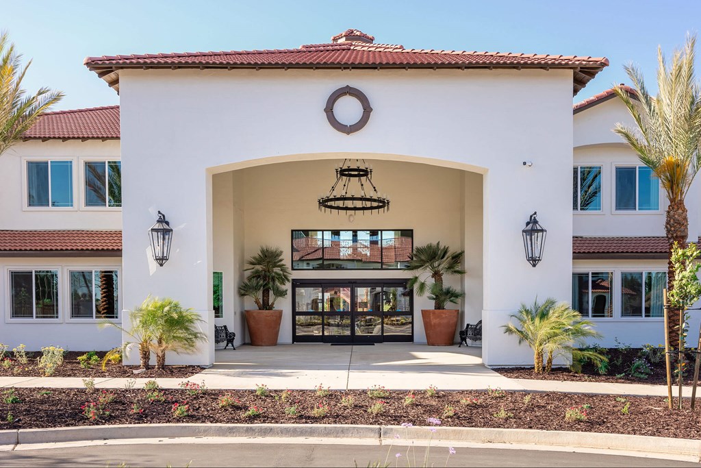 Entrance View at The Villas at Ellis Manor, Fresno, CA 93720