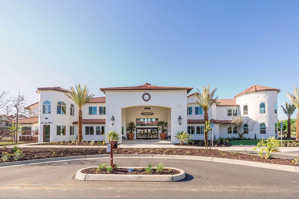 Large Porch at The Villas at Ellis Manor, California, 93720