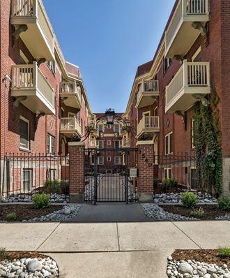 1540 Grant Street 1-2 Beds Apartment for Rent