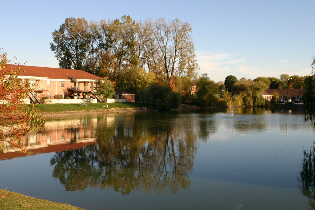 Windsor Court Lake