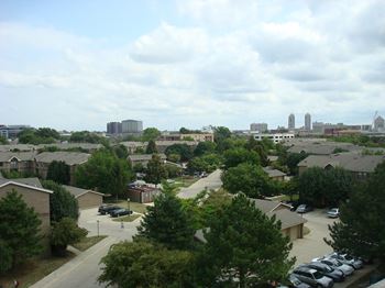 Skyline and Courtyard Views
