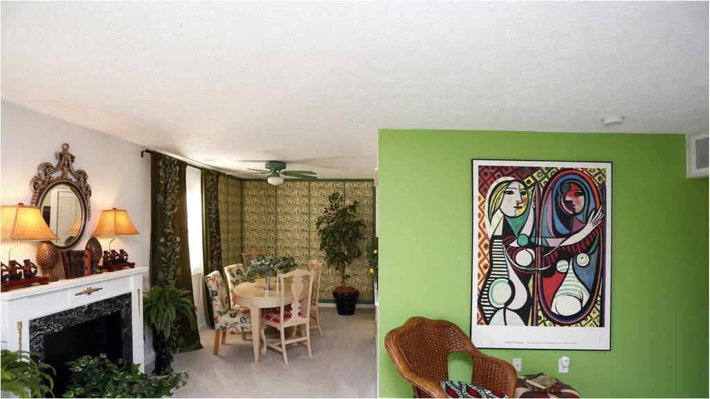 Windsor Court Dining Room