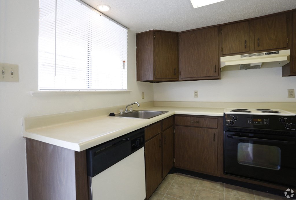 Oak Alley Apartments - Cypress Communities