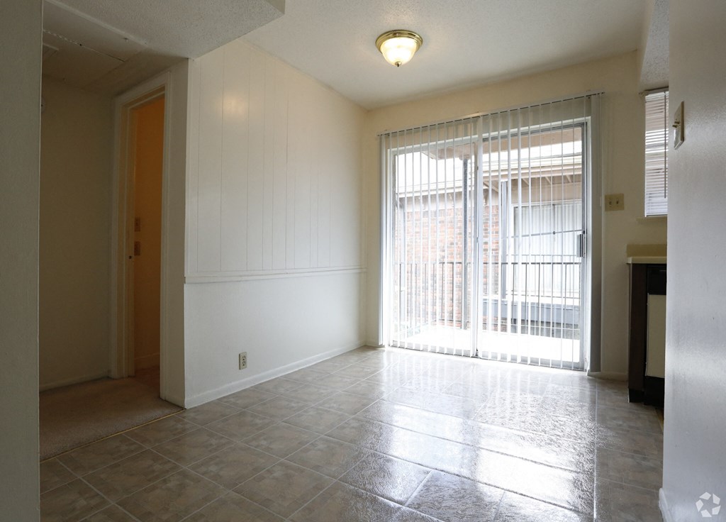 Oak Alley Apartments - Cypress Communities