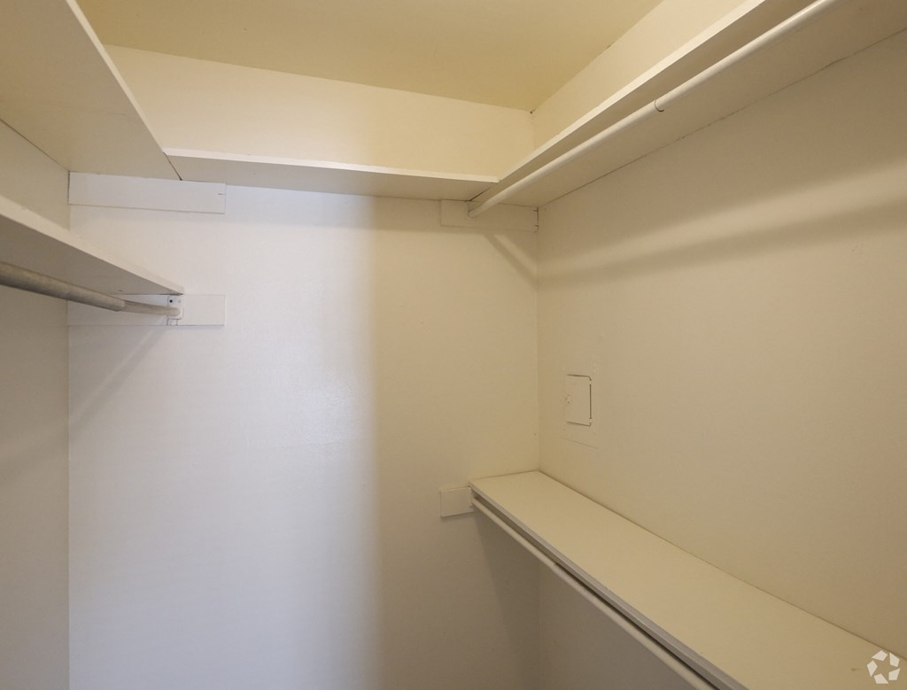 Oak Alley Apartments - Cypress Communities