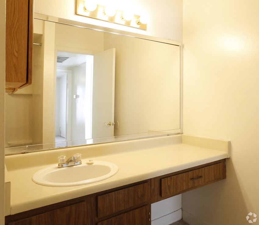 Oak Alley Apartments, 1645 Carol Sue Ave., Terrytown, LA RentCafe