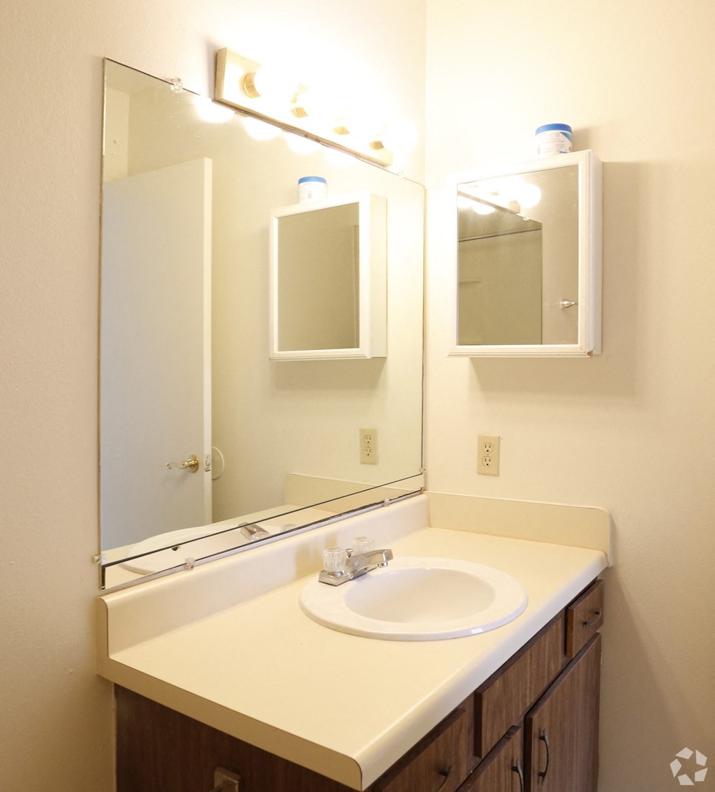 Oak Alley Apartments - Cypress Communities