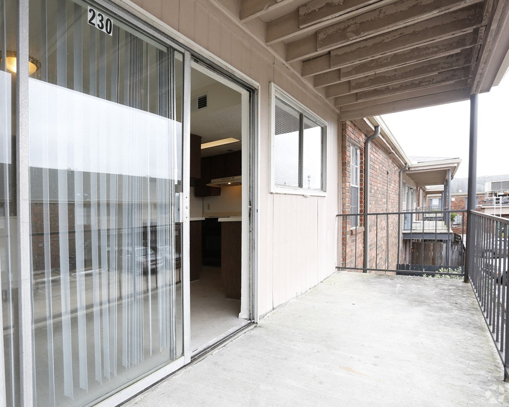 Oak Alley Apartments - Cypress Communities