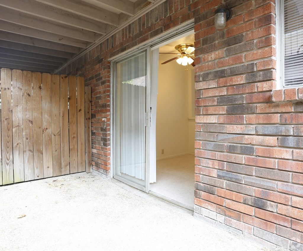 Oak Alley Apartments - Cypress Communities