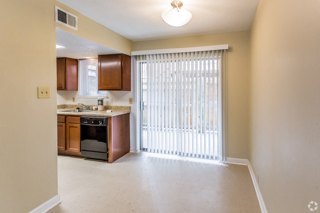 Oak Alley Apartments - Cypress Communities