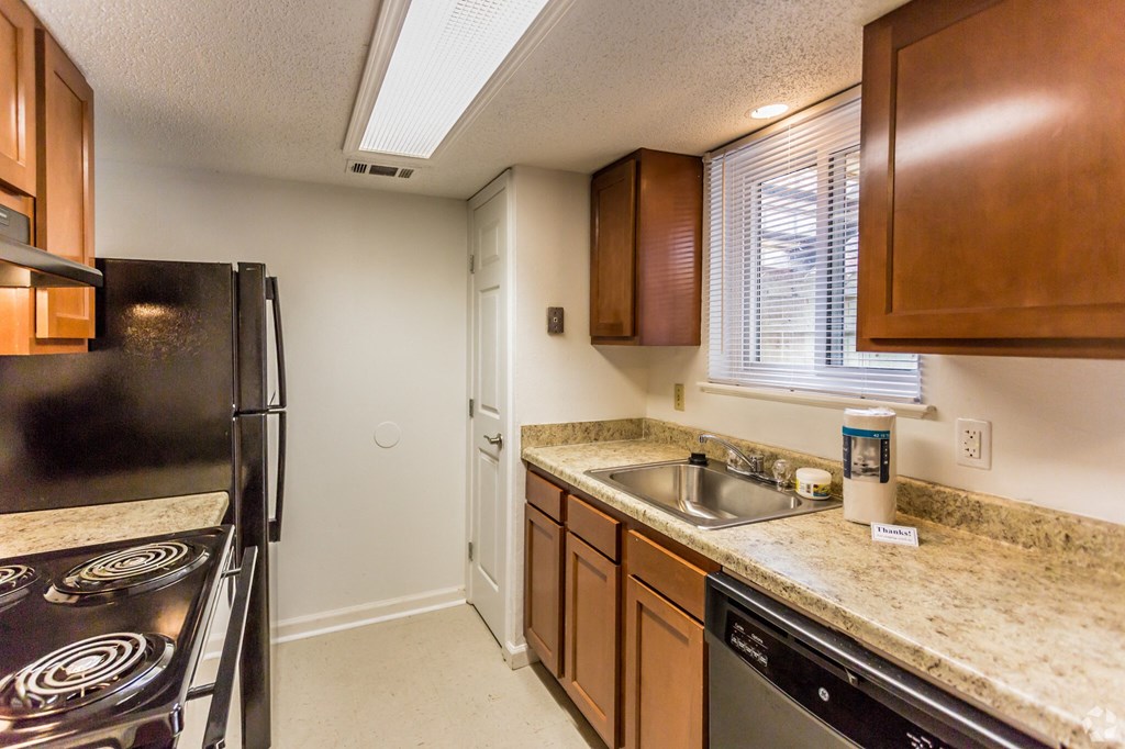 Oak Alley Apartments - Cypress Communities