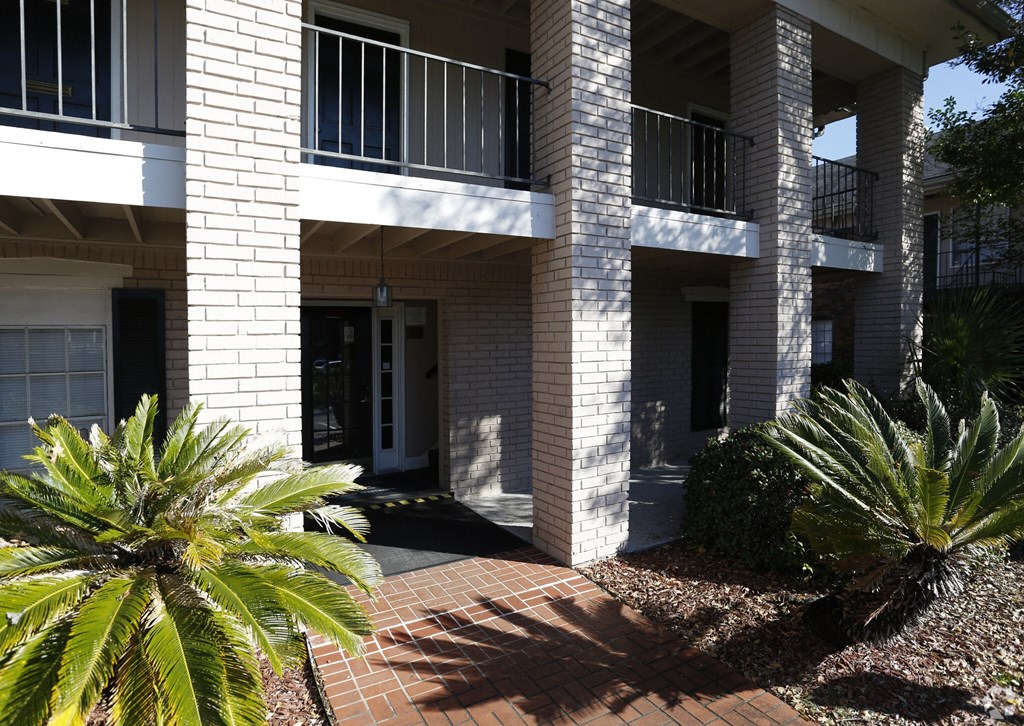 Oak Alley Apartments - Cypress Communities
