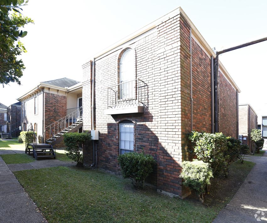 Oak Alley Apartments, 1645 Carol Sue Ave., Terrytown, LA RentCafe