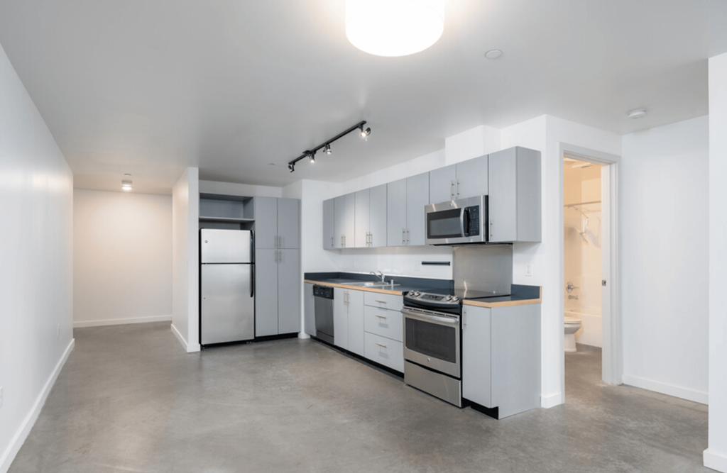 Large Kitchen  at 19th & Mercer, Washington, 98112